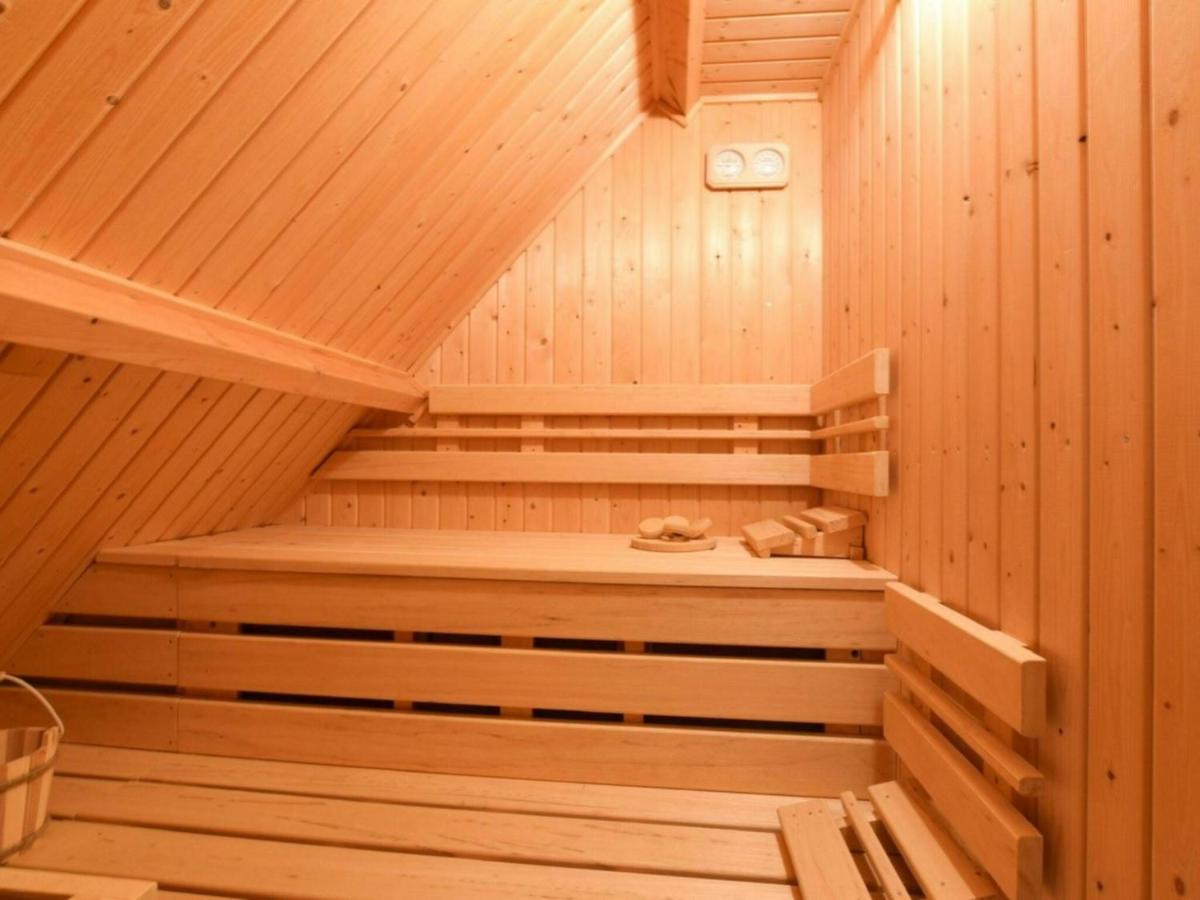 Cozy House With Sauna In Oostkapelle With Forest 빌라 외부 사진